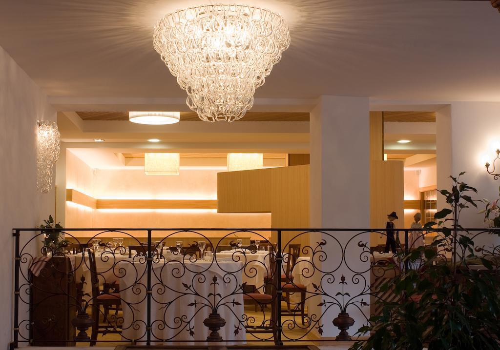 Parkhotel Ladinia San Vito di Cadore Kültér fotó